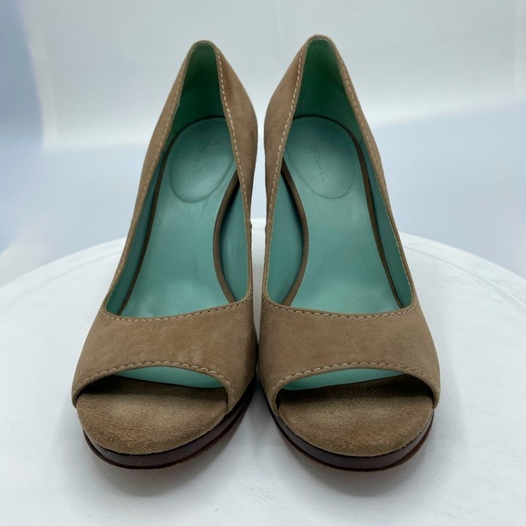 Boden Peep Toe Pumps Size US7	UK5  EUR38 - Picture 2 of 11